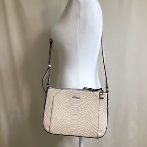 Guess 🐍 crossbody